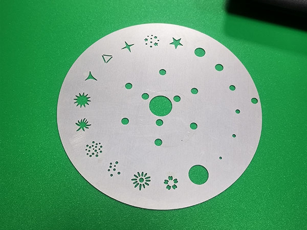 汽車(chē)?yán)染W(wǎng)加工可以用哪些材質(zhì)蝕刻的？